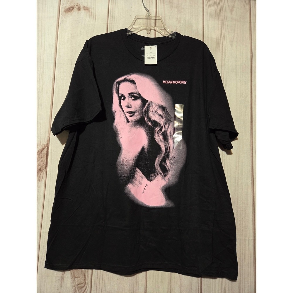 Megan Moroney Cloud 9 Am I Okay Black Graphic T-Shirt Mens XL New Tracklist Tee